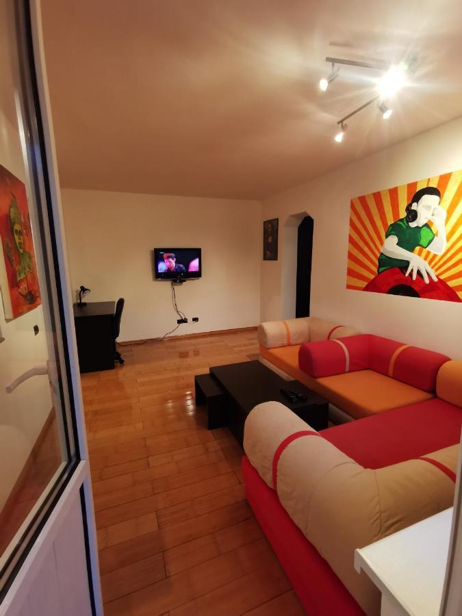 Comfy & Pleasant Apartment 10 Min Walk To Downtown Timisoara Bagian luar foto