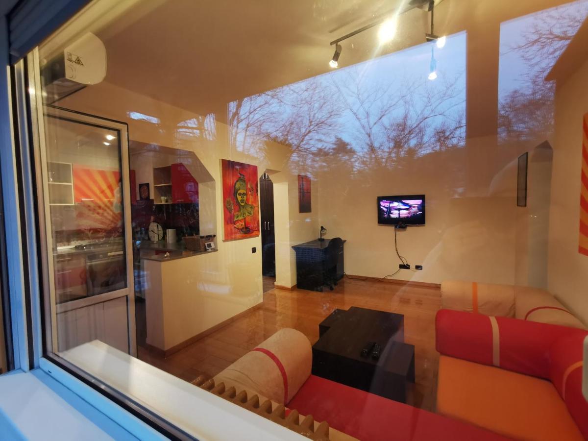 Comfy & Pleasant Apartment 10 Min Walk To Downtown Timisoara Bagian luar foto